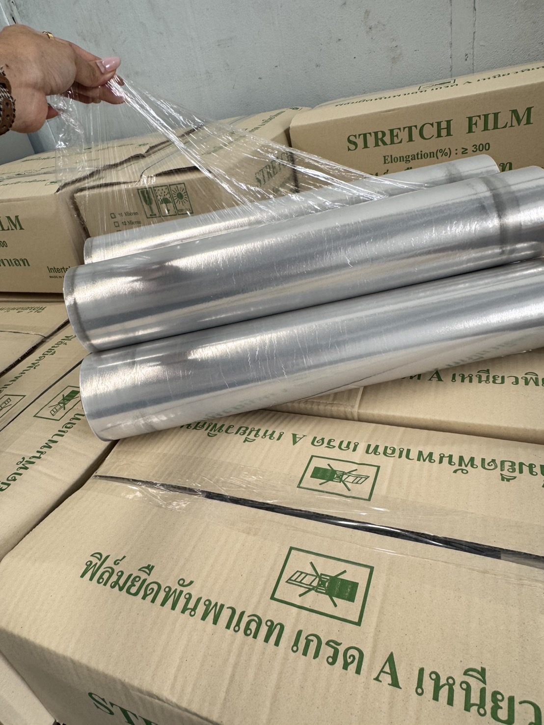 ฟิล์มยืดพันพาเลท (Stretch Film for Pallet)